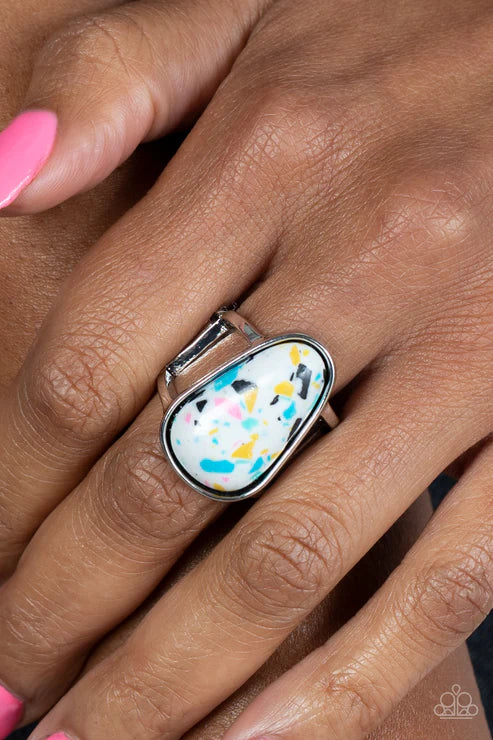 Bodacious Babe - White Paparazzi Ring (T34)