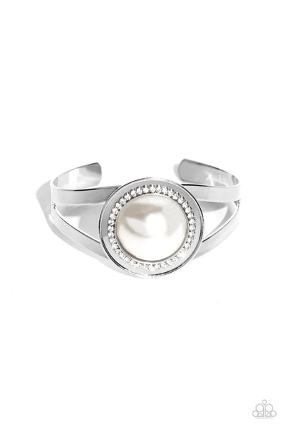Put On The GLITZ - White Paparazzi Bracelet (PZ-5672)