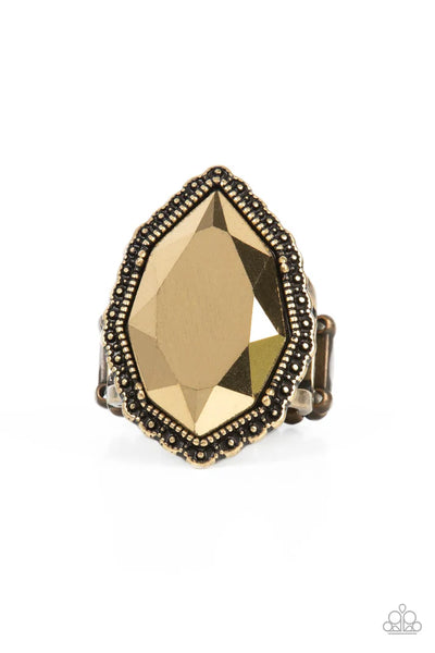 Avant-GRANDEUR - brass - Paparazzi ring (T104)