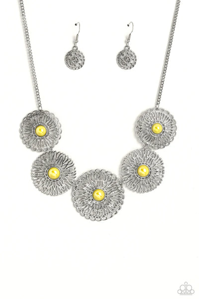 Chrysanthemum Craze - yellow - Paparazzi necklace (PZ-3371)