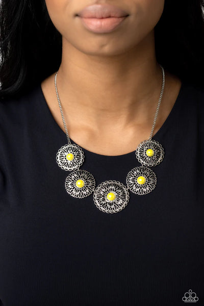 Chrysanthemum Craze - yellow - Paparazzi necklace (PZ-3371)