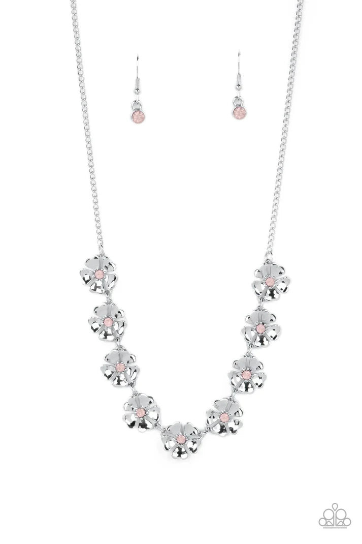 Petunia Palace - pink - Paparazzi necklace (PZ-1698)