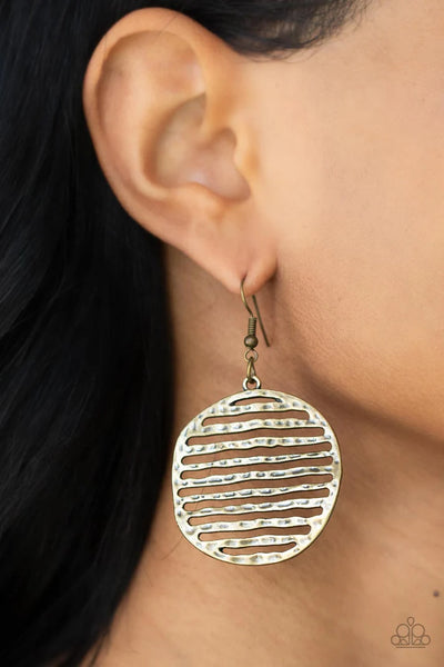 Sunrise Stunner - brass - Paparazzi earrings (PZ-4941)