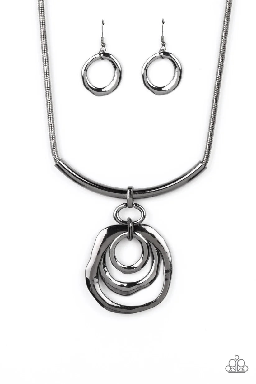 Paparazzi Forged in Fabulous - Black Necklace (PZ-3711)
