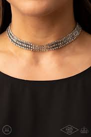 Full REIGN - multi - Paparazzi necklace (PZ-5117)