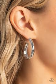 Champion Curves - silver - Paparazzi earrings