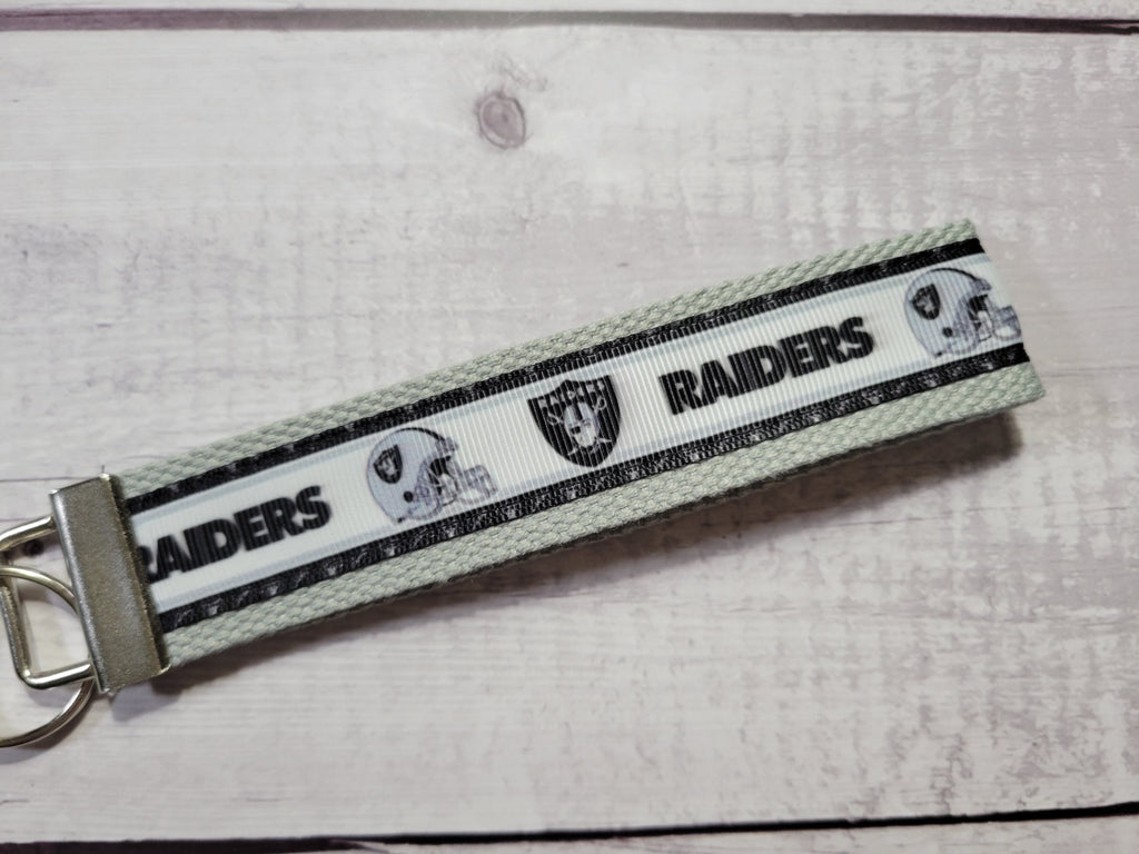 Las Vegas Raiders - Country Craft Barn Key Chain (#42)