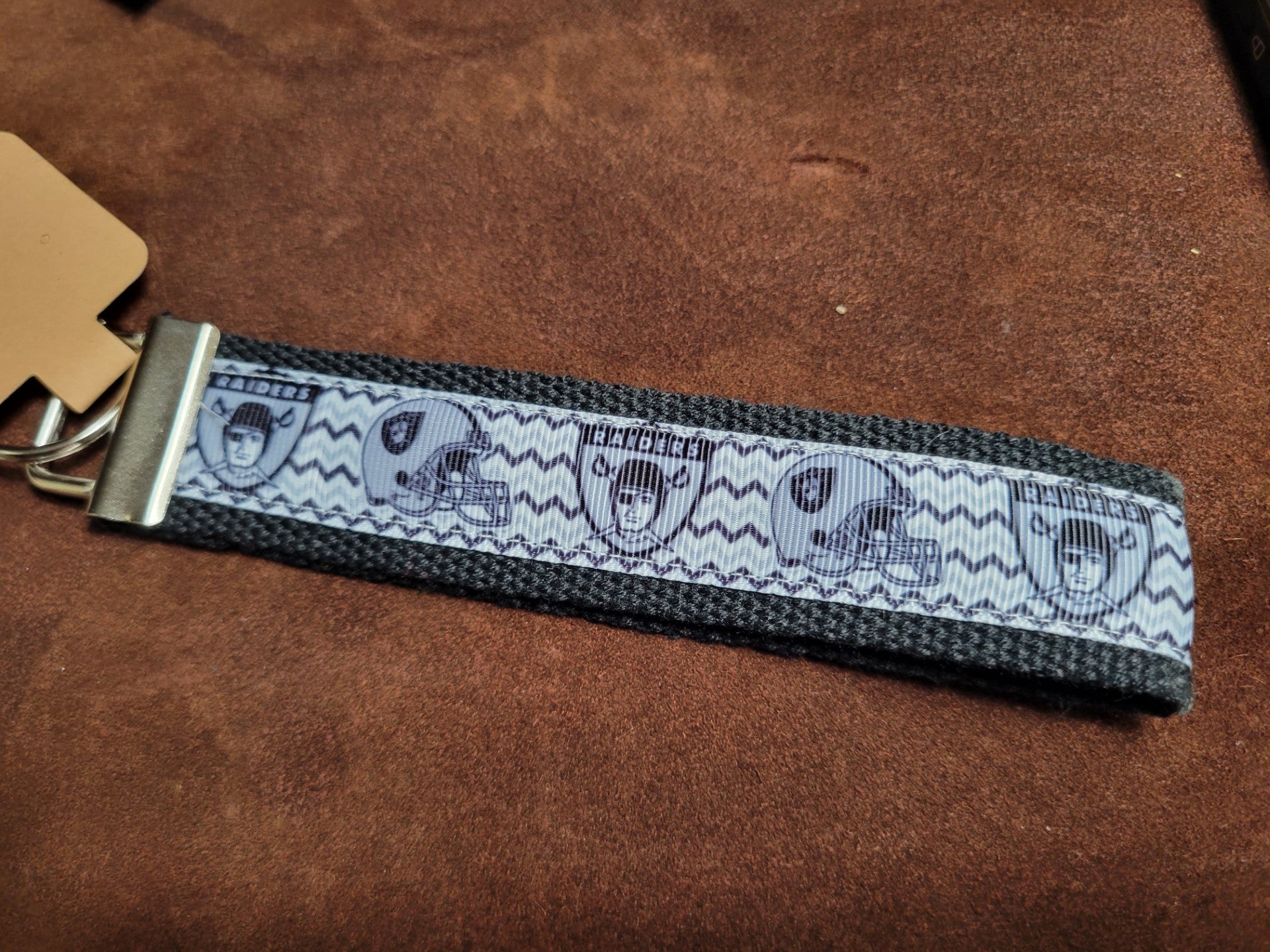 Las Vegas Raiders - Chevron - Country Craft Barn Key Chain (#45)