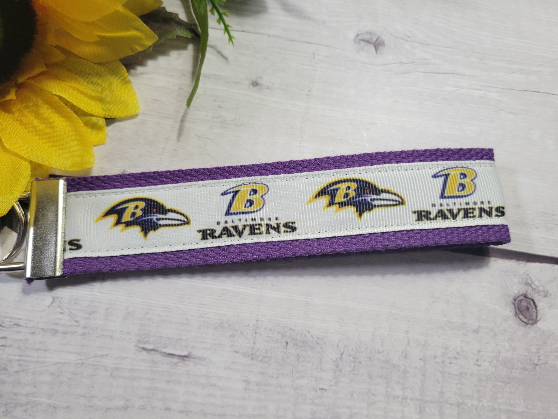 Baltimore Ravesn - Logo - Country Craft Barn Key Chain (KC-58)