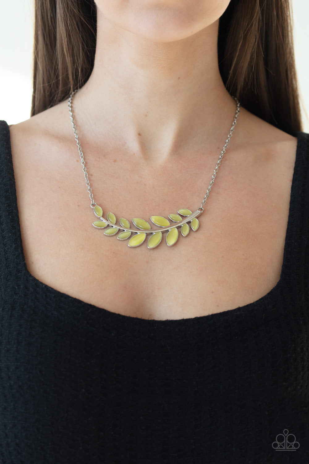 Frosted Foliage - Yellow-Paparazzi Necklace (PZ-679)