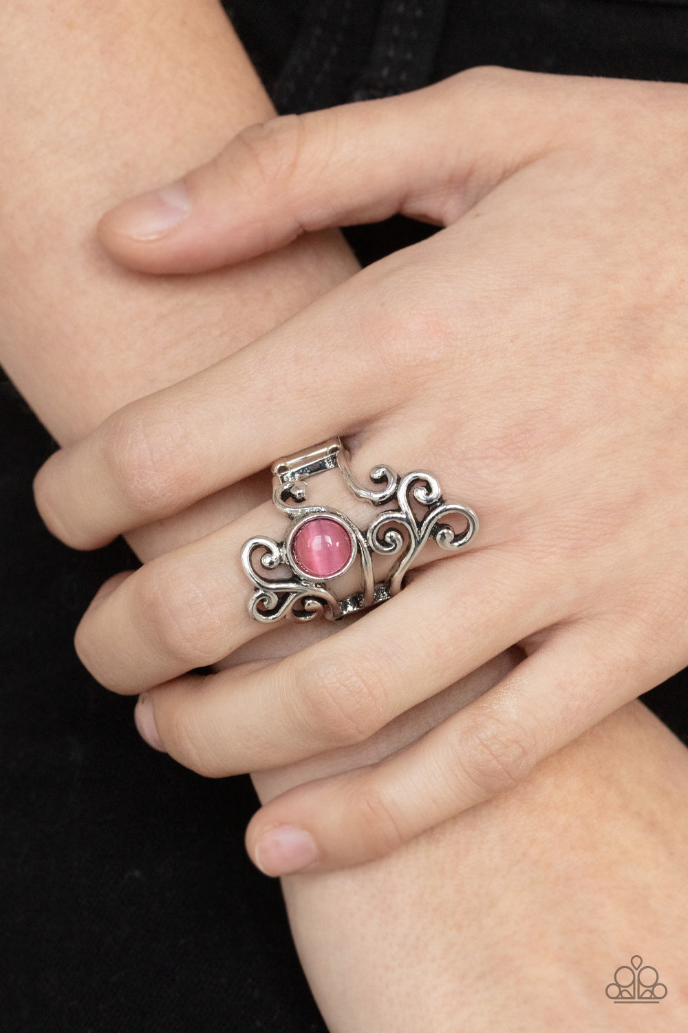 Glimmering Grapevines - Pink Paparazzi Ring (R146)