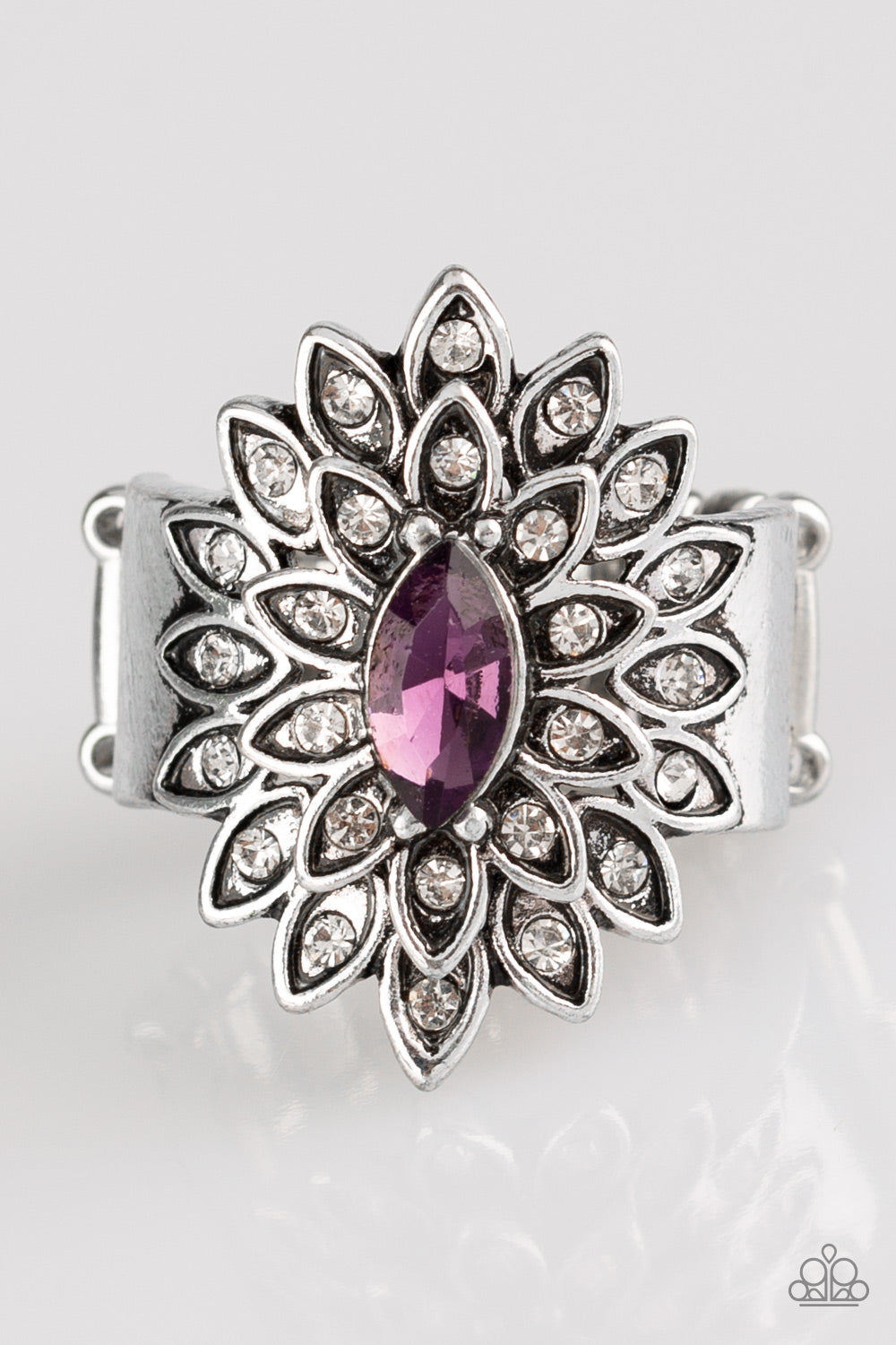 Paparazzi Ring - Blooming Fireworks - Purple (R356)