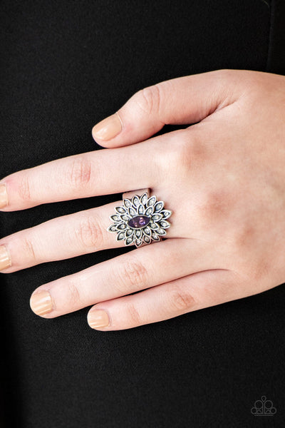 Paparazzi Ring - Blooming Fireworks - Purple (R356)