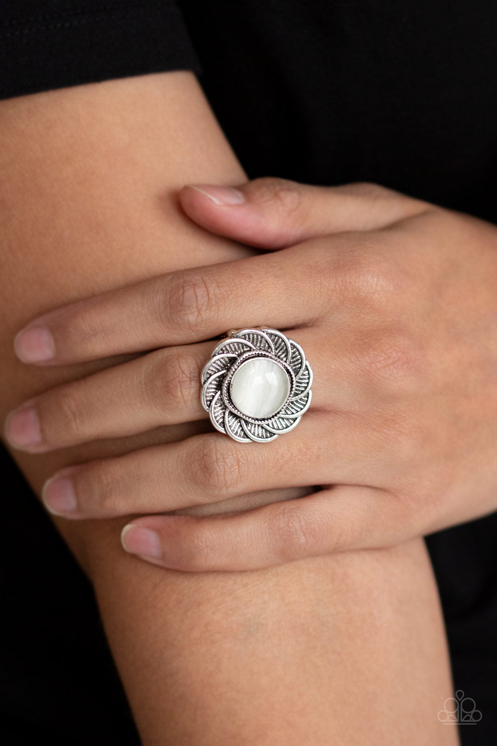 Paparazzi Wide Back Ring - Gardenia Glow - White (R022)