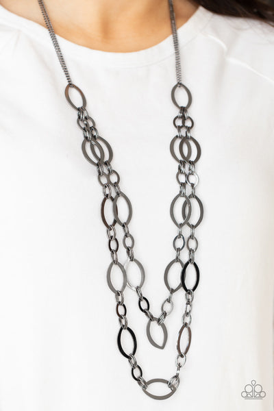 The OVAL-achiever - Black Paparazzi Necklace (#4255)