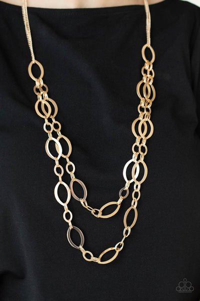 The OVAL-achiever - Gold Paparazzi Necklace