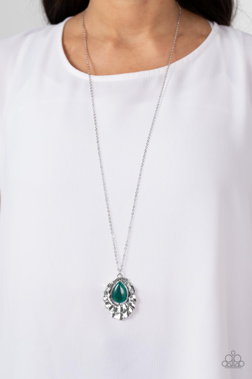 Titanic Trinket - Green Paparazzi Necklace (#4838)