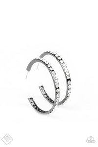 Paparazzi Fashion Fix Earrings - Global Gleam Black (#436)