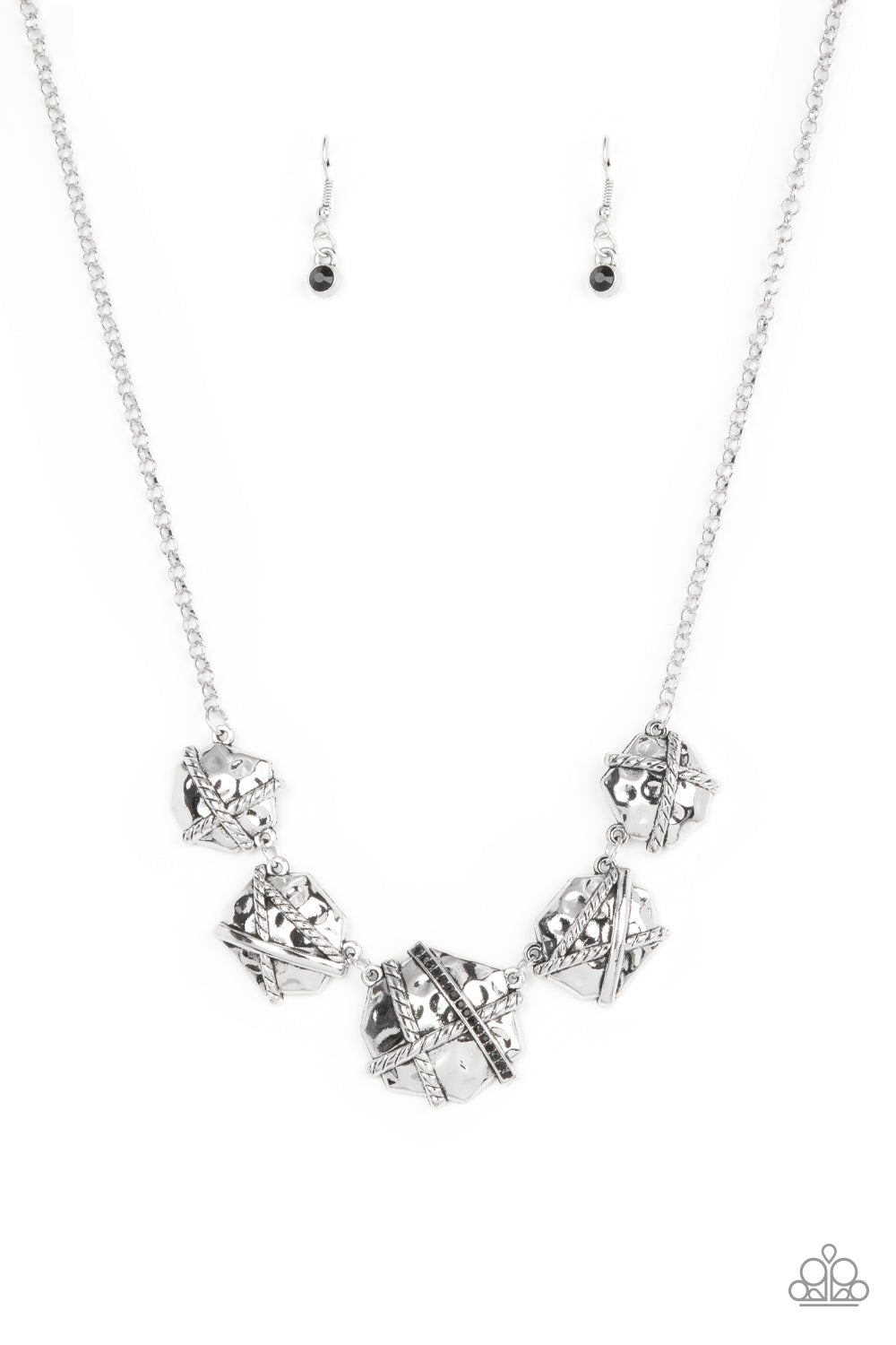 Keep Guard - Black Paparazzi Necklace (PZ-2490)