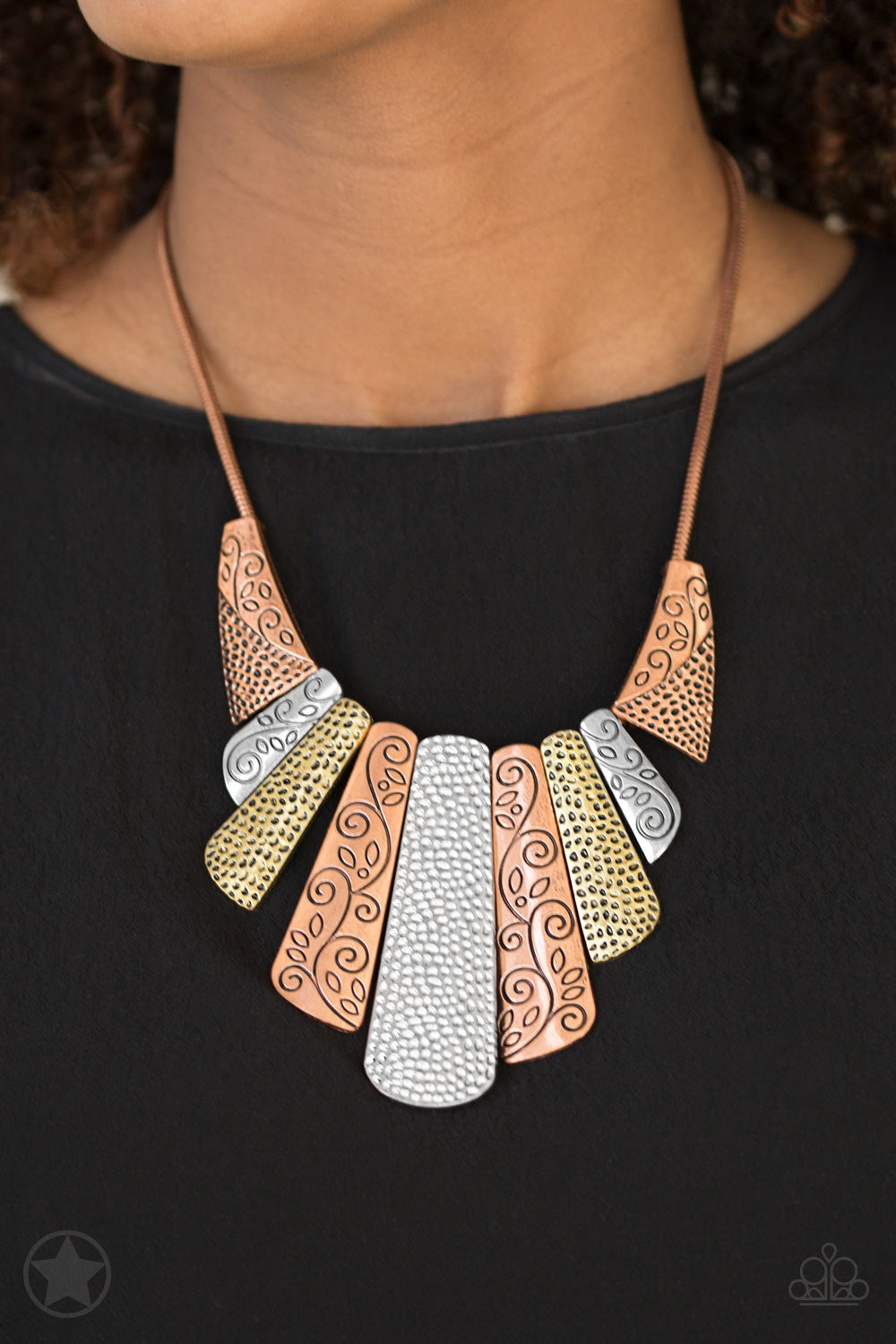 Paparazzi Blockbuster Short Necklace - Untamed - Copper