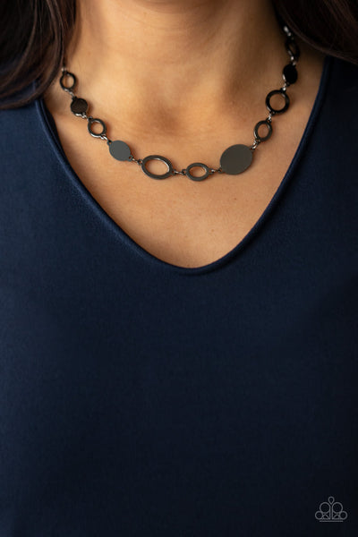 Working OVAL-time - Black Paparazzi Necklace (PZ-5130)