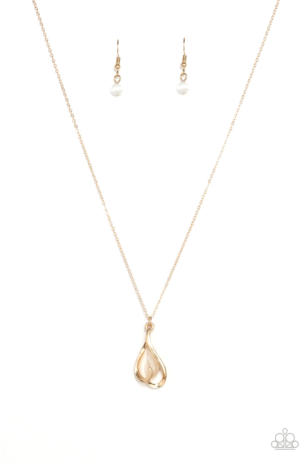 Tell Me A Love Story - Gold Paparazzi Necklace (PZ-2665)
