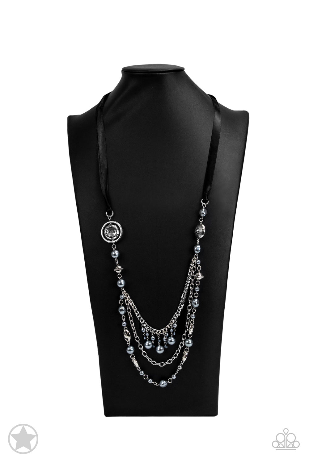 Paparazzi Blockbuster Necklace - All The Trimmings - Black