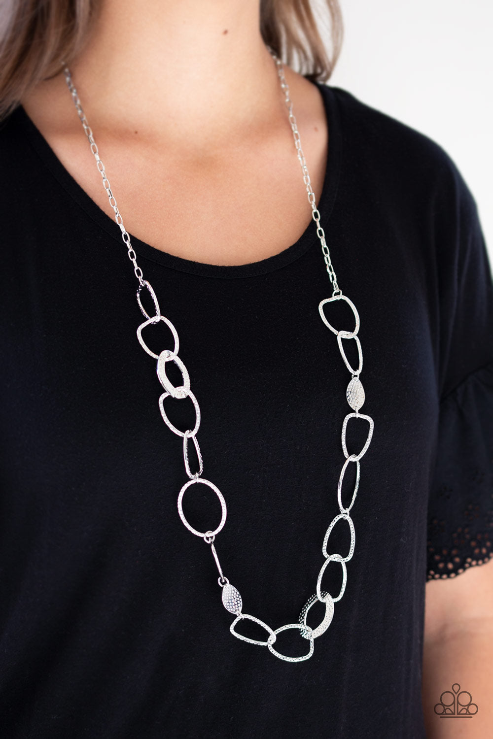 Paparazzi Necklace - Metro Nouveau - Silver (PZ-797)