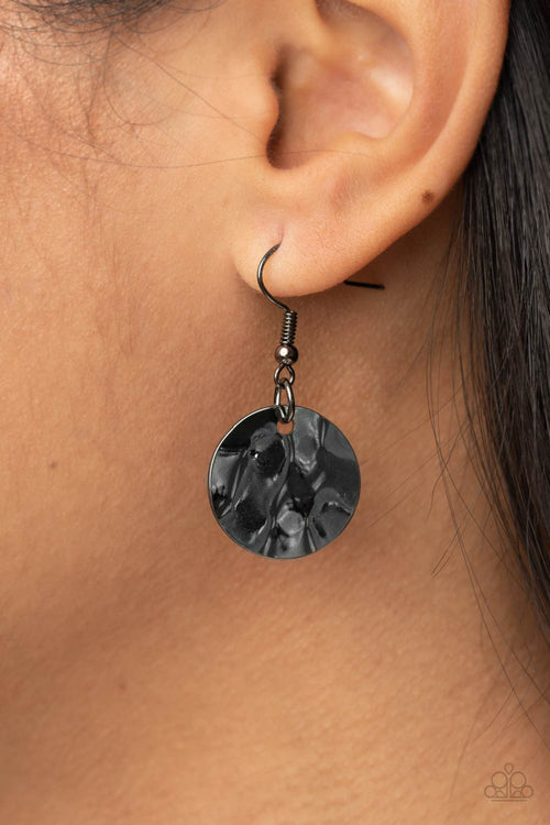Alluring Luxe - Black Paparazzi Necklace (PZ-4180)