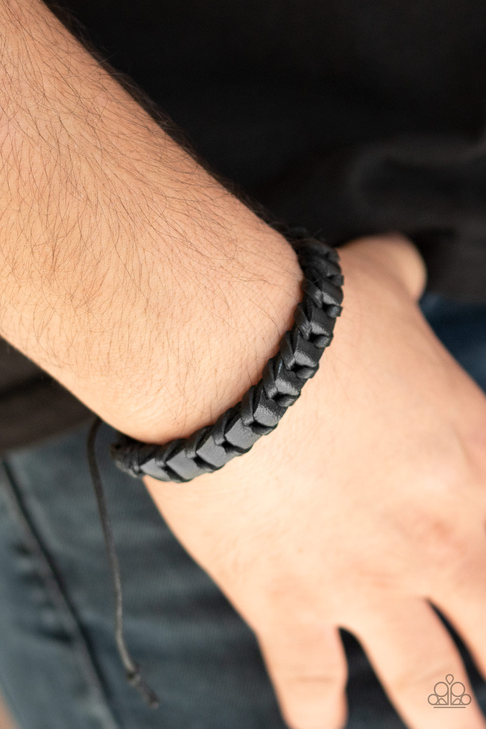 Paparazzi Urban Bracelet - Grit and Grease - Black (PZ-678)