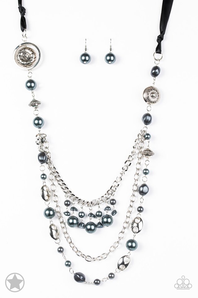 Paparazzi Blockbuster Necklace - All The Trimmings - Black
