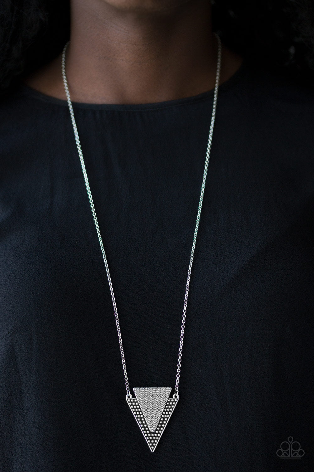 Paparazzi Necklace - Ancient Arrow - Silver (PZ-787)