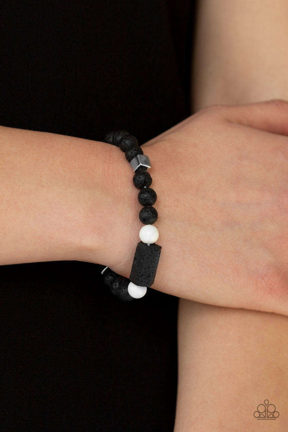 Paparazzi Bracelet - Run Out The BLOCK - White (PZ-764)