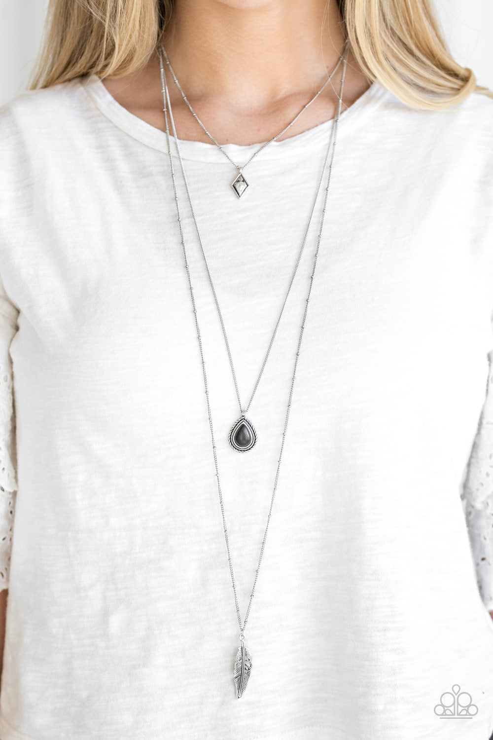 Fly The Coop - Black Paparazzi Necklace