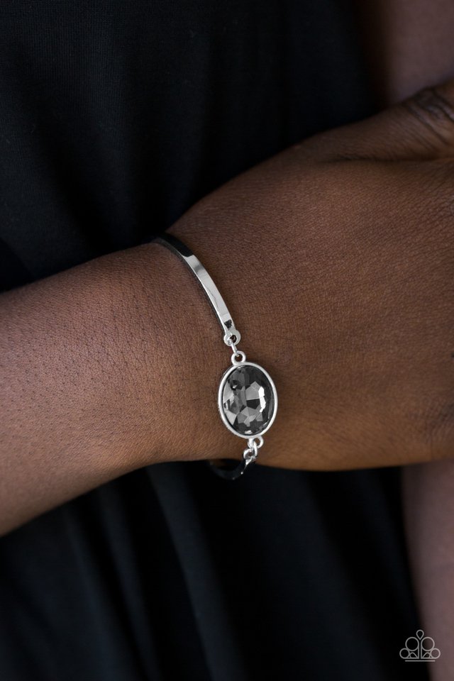 Paparazzi Bracelet - Definitely Dashing - Silver (PZ-783)