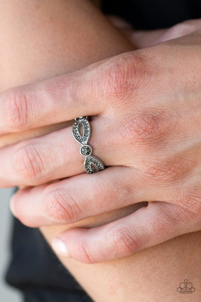 Extra Side Of Elegance - Silver Paparazzi Ring (R211)