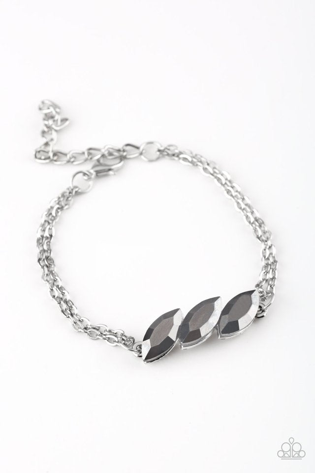 Paparazzi Bracelet - Pretty Priceless - Silver (#1874)