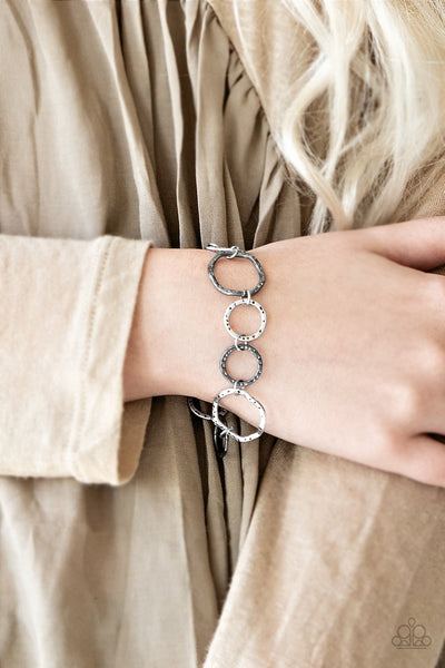 Ring Up The Curtain - Multi Paparazzi Bracelet (PZ-906)