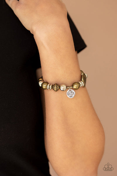 Aesthetic Appeal - Multi-Paparazzi Bracelet