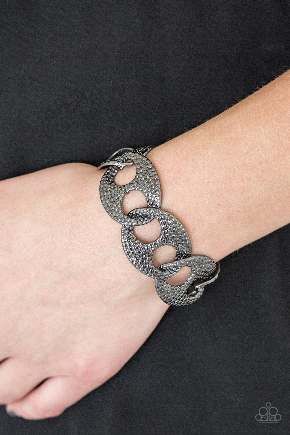 Paparazzi Bracelet - Casual Connoisseur - Black (PZ-1226)