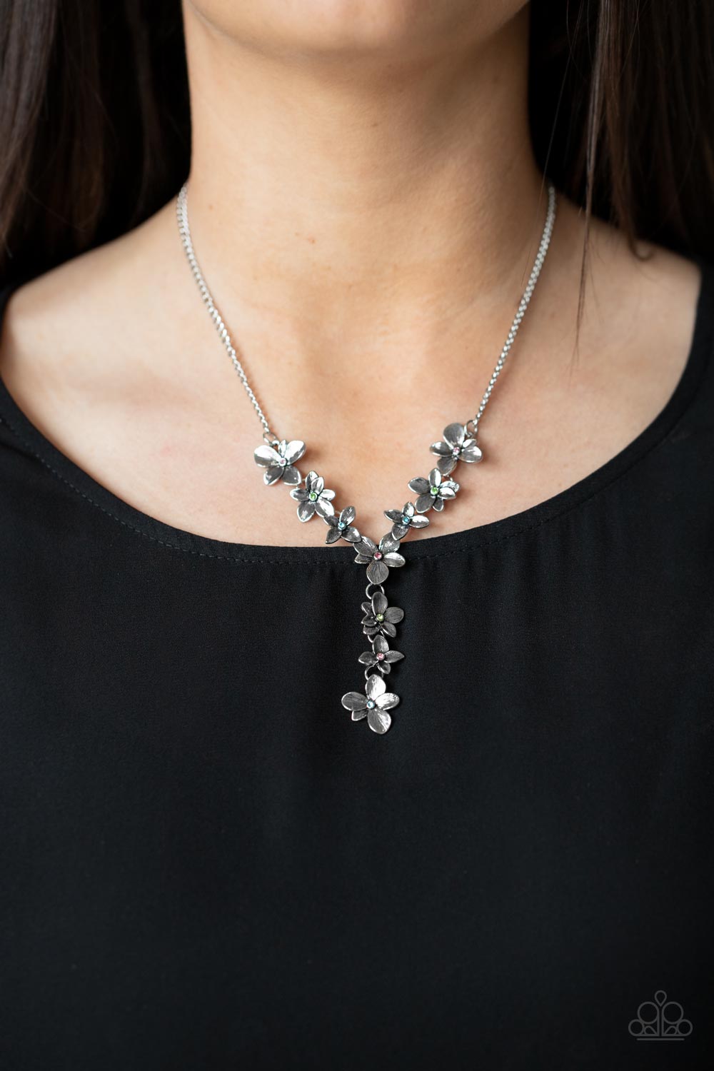 Fairytale Meadow - Multi Paparazzi Necklace (PZ-3340)