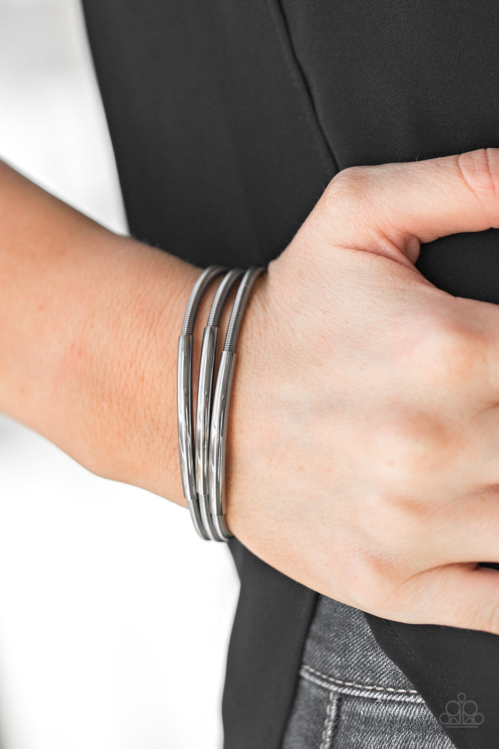 Its A Stretch - Black-Paparazzi Bracelet (PZ-690)