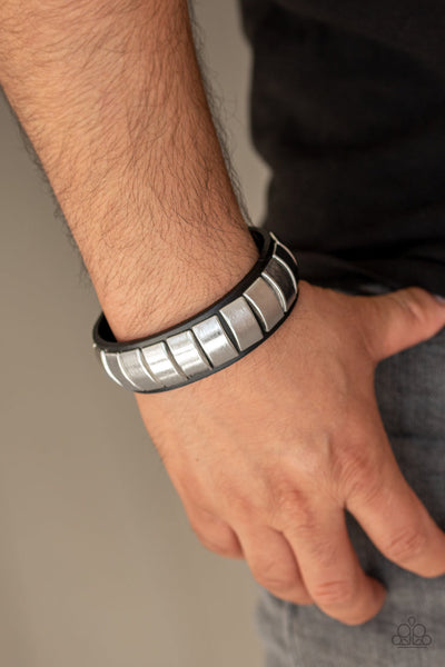 Paparazzi Urban Bracelet - Moto Mode - Black (UB135)