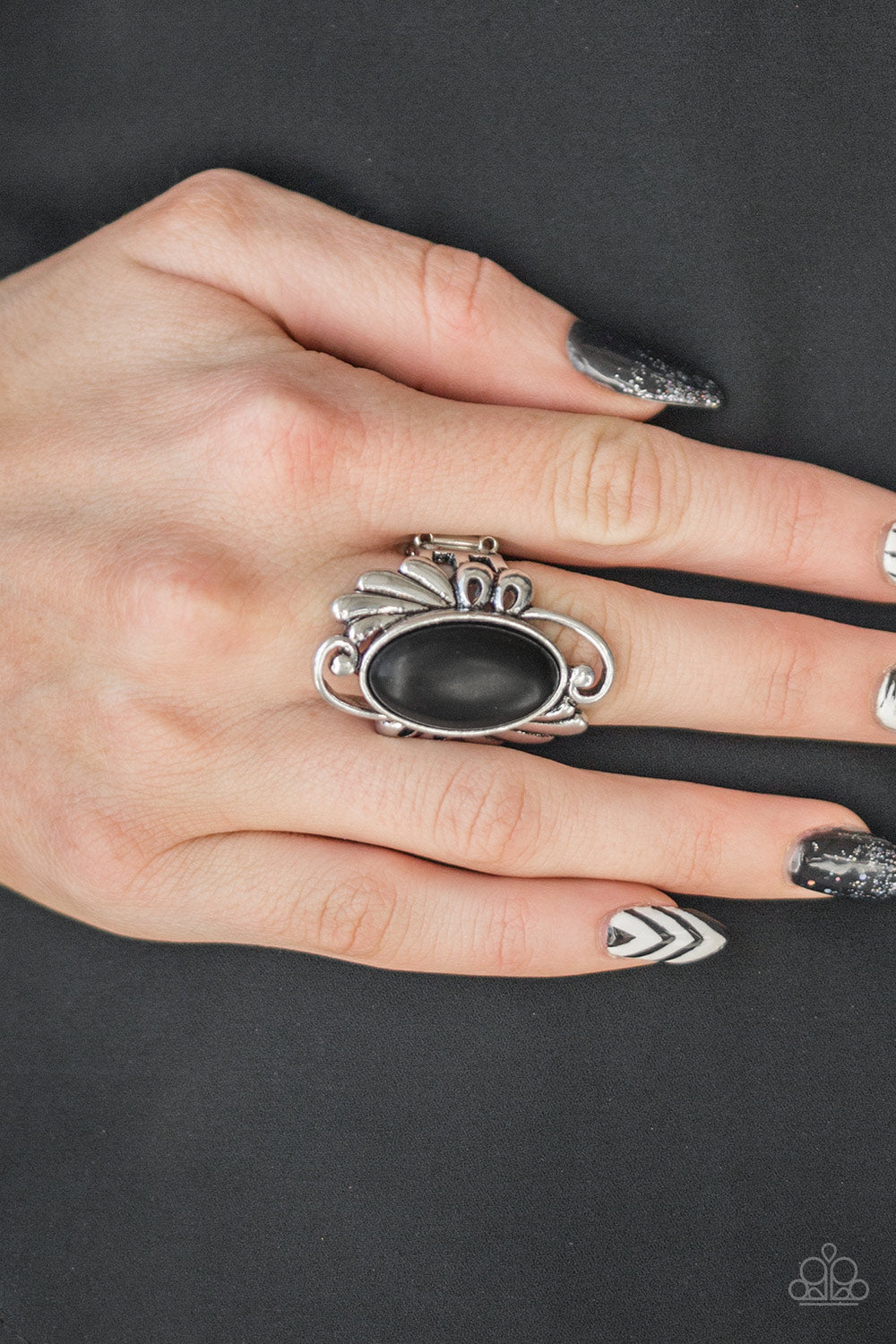 Paparazzi Thick Flex Back Ring - Sedona Sunset - Black (R070)