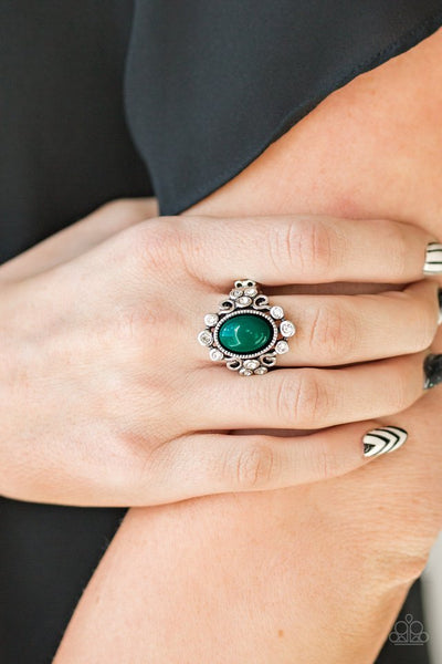 Noticeably Notable - Green Paparazzi Ring