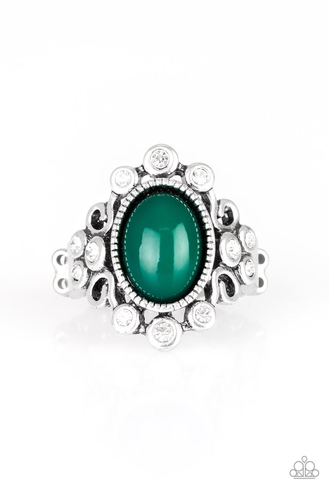 Noticeably Notable - Green Paparazzi Ring