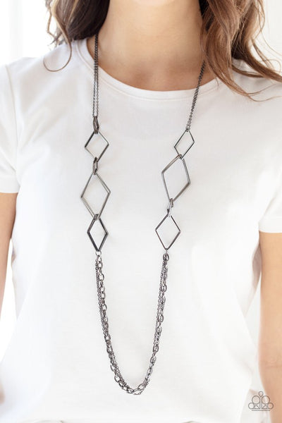 Fashion Fave - Black Paparazzi Necklace (#2007)