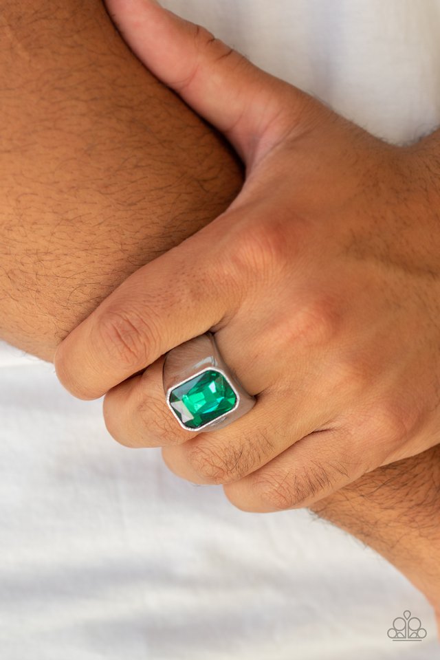 Scholar - Green-Paparazzi Ring (R370)