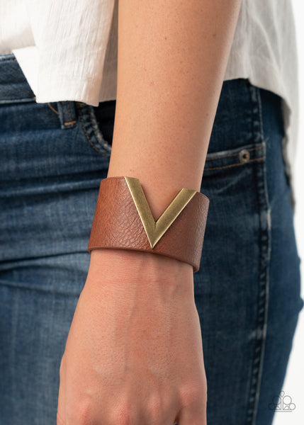 Claws Out - Brown Paparazzi Wrap Bracelet