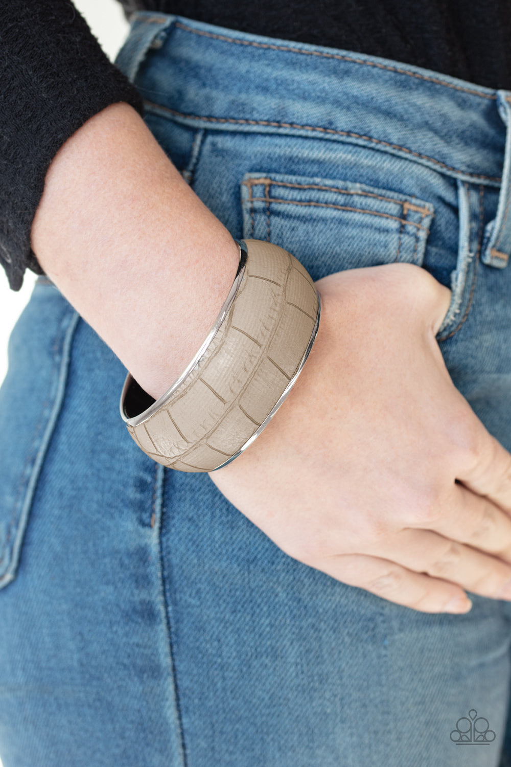 Urban Jungle - Silver-Paparazzi Bracelet (PZ-1181)